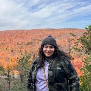 Meet your Posher, Leah